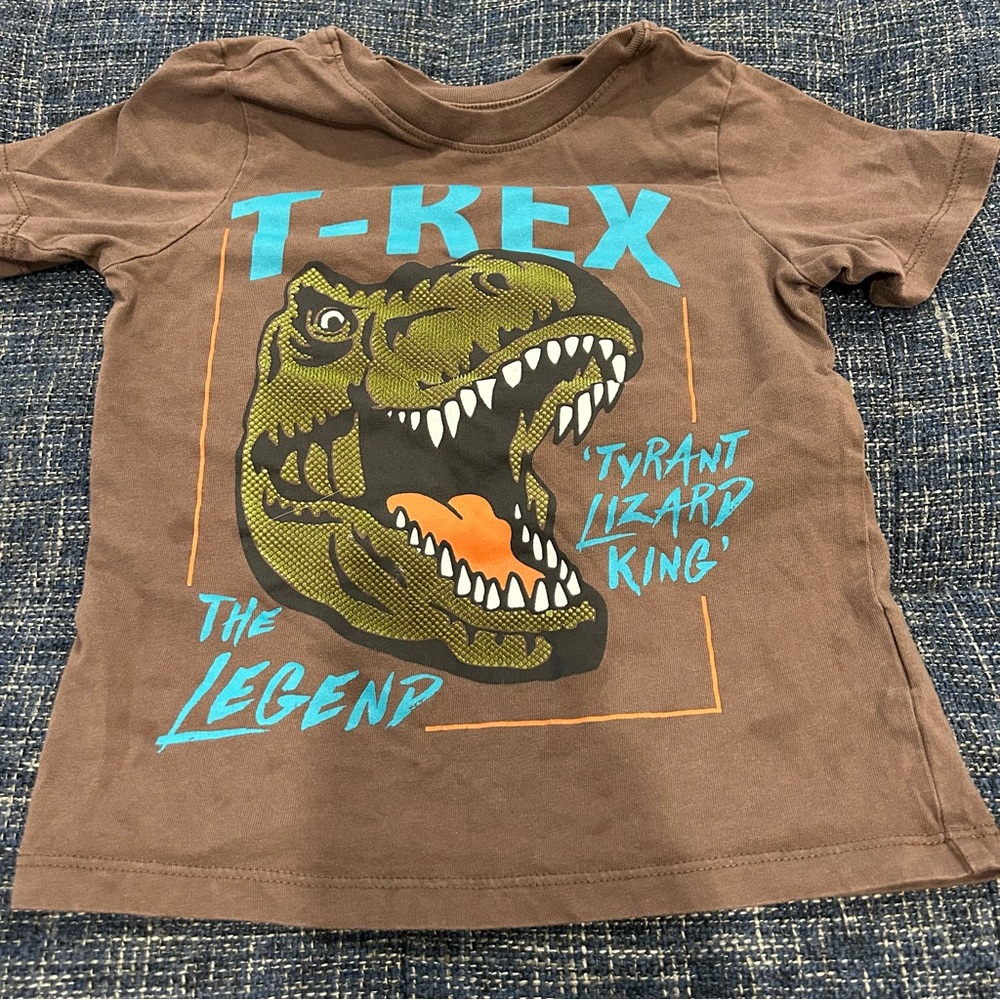 Maximus Rex T-Rex 'Tyrant Lizard King' The Legend" graphic Tee brown